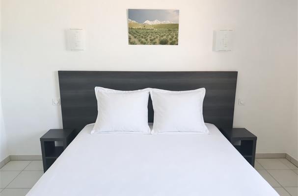Double room Residence La Provence Saint-Mitre-les-Remparts Residence La Provence