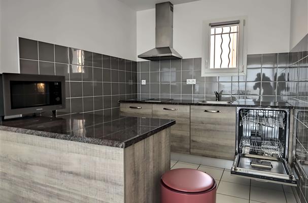 fully equiped kitchen with electrical equipment Residence La Provence