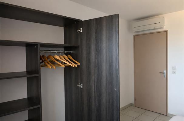 Dressing room and bedroom storage Residence La Provence
